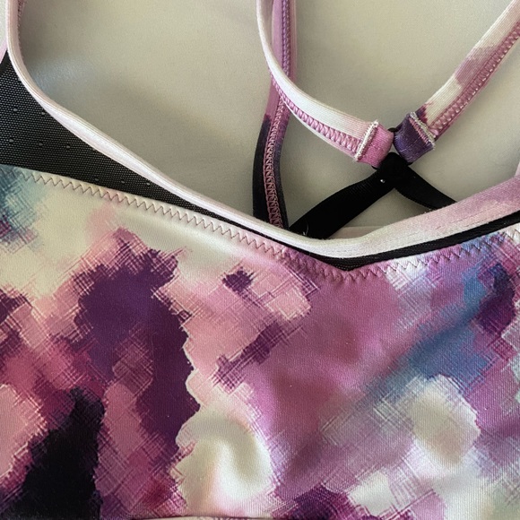 Lululemon Sports bra - Picture 4 of 5